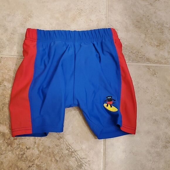 Boy's iplay rash guard and swim bottoms - Picture 6 of 9
